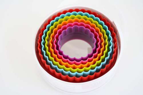 Colourful Round Cookie Cutter Set - Click Image to Close